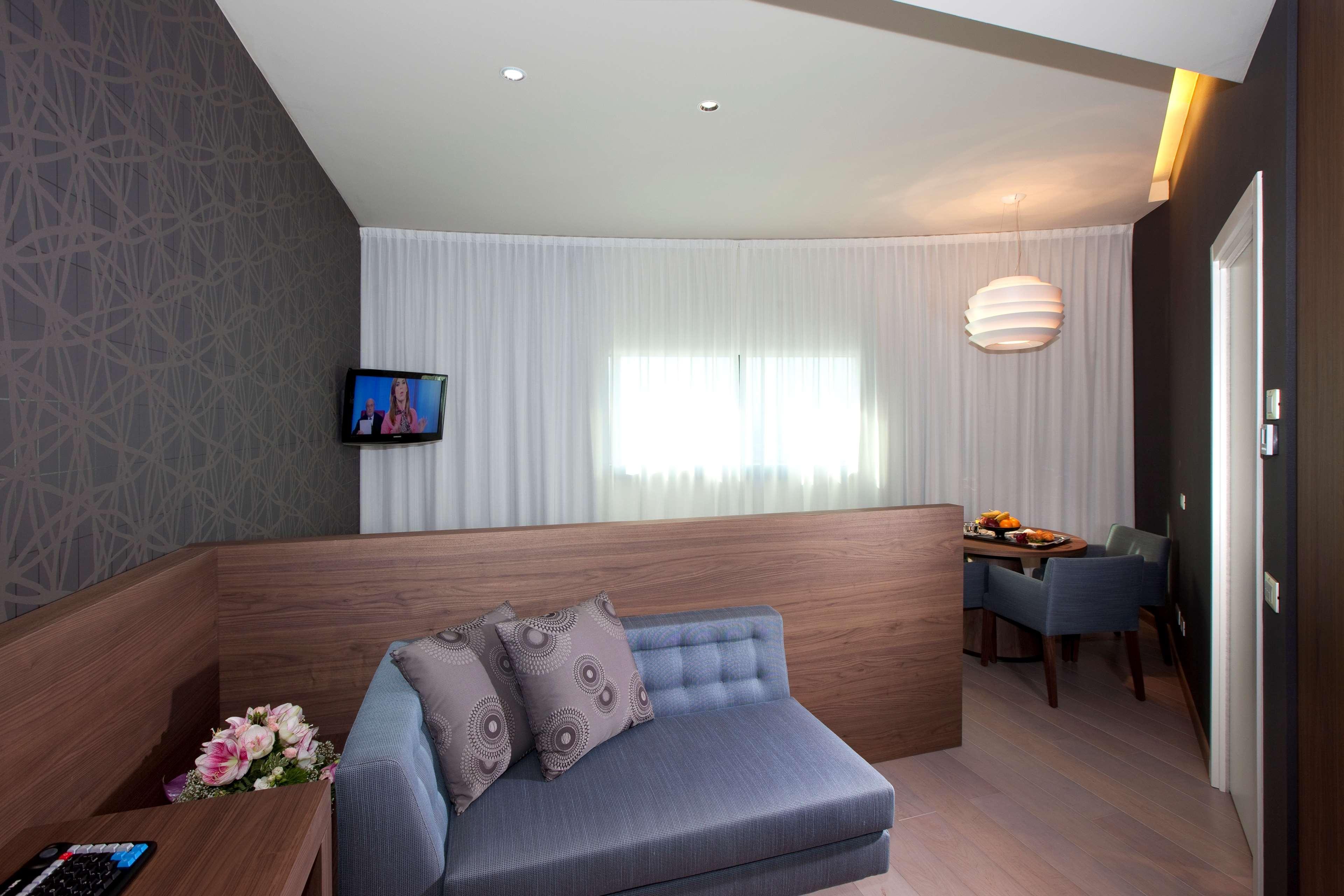 Best Western Plus Atrium Inn & Suites Clarksville Ngoại thất bức ảnh