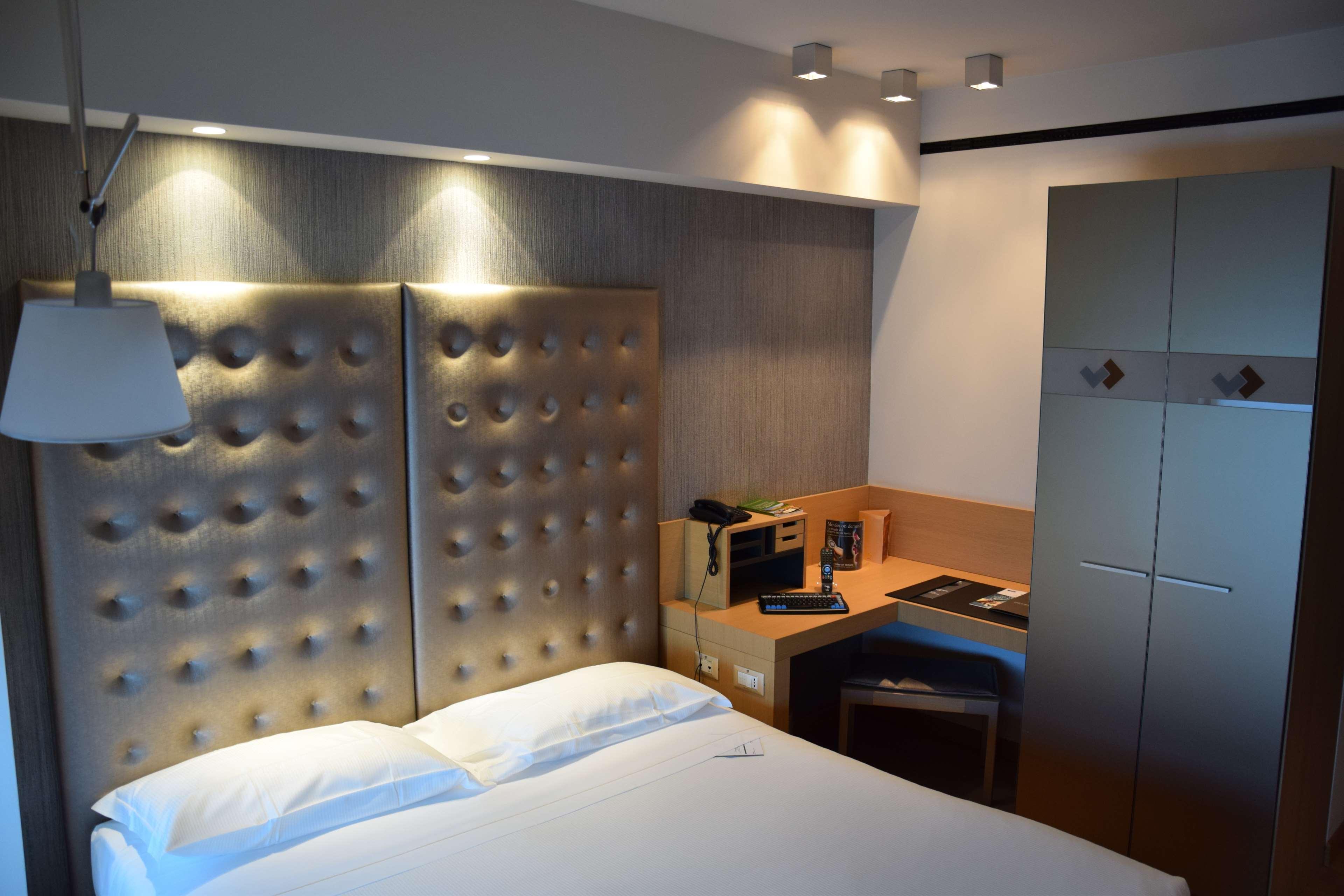 Best Western Plus Atrium Inn & Suites Clarksville Ngoại thất bức ảnh