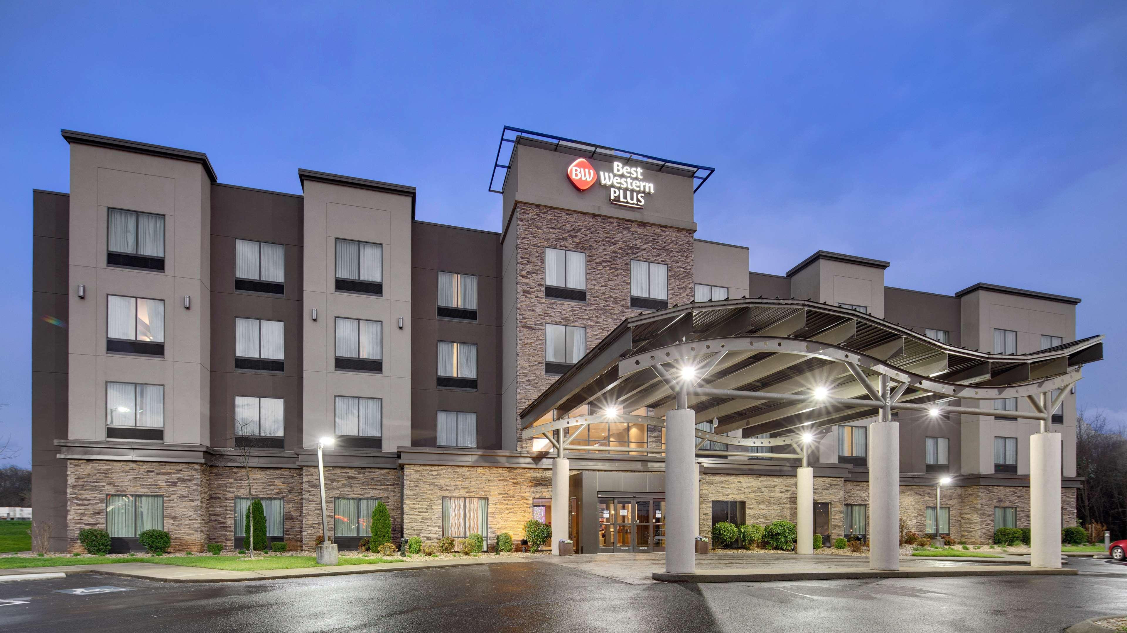 Best Western Plus Atrium Inn & Suites Clarksville Ngoại thất bức ảnh