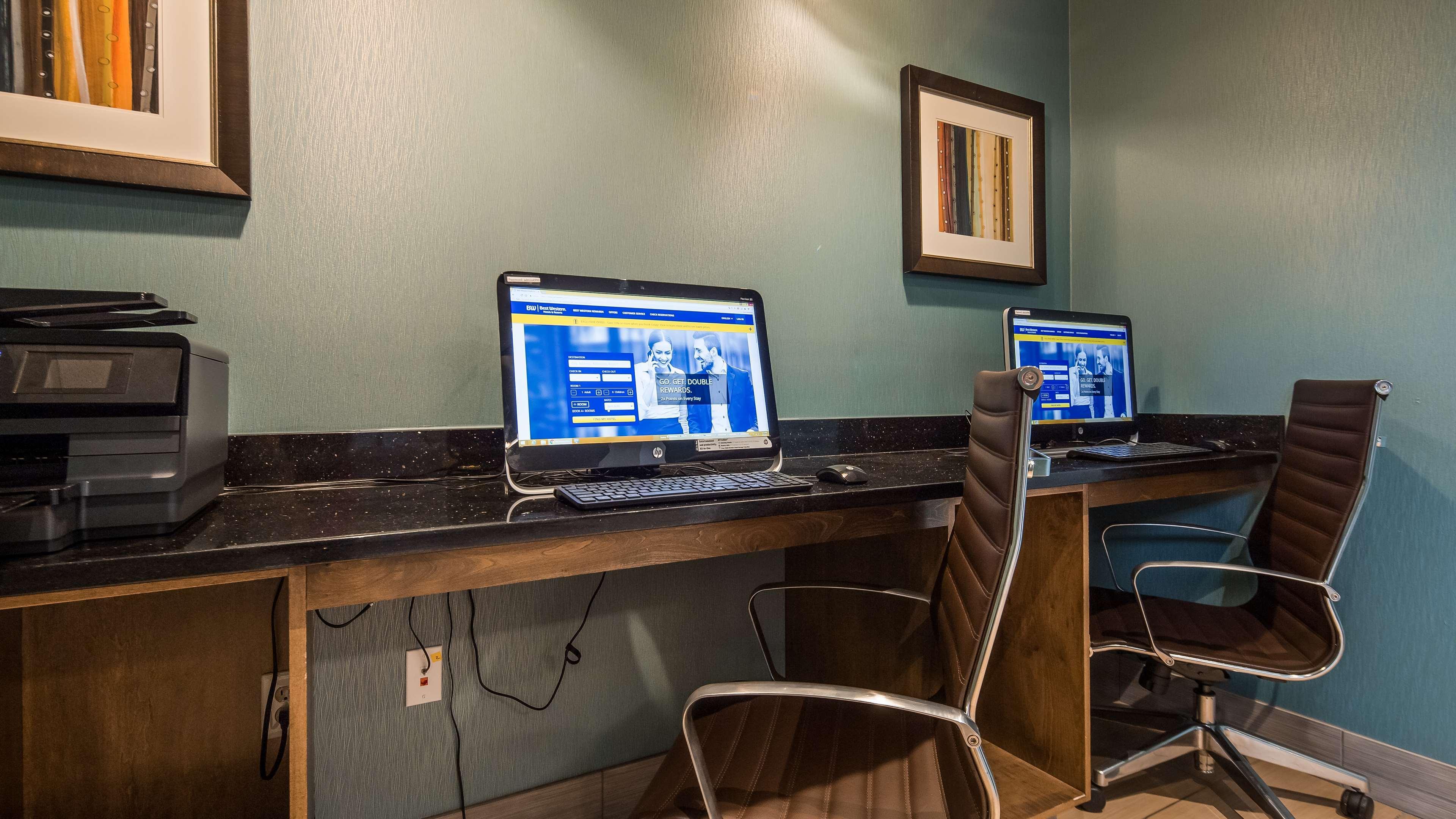 Best Western Plus Atrium Inn & Suites Clarksville Ngoại thất bức ảnh